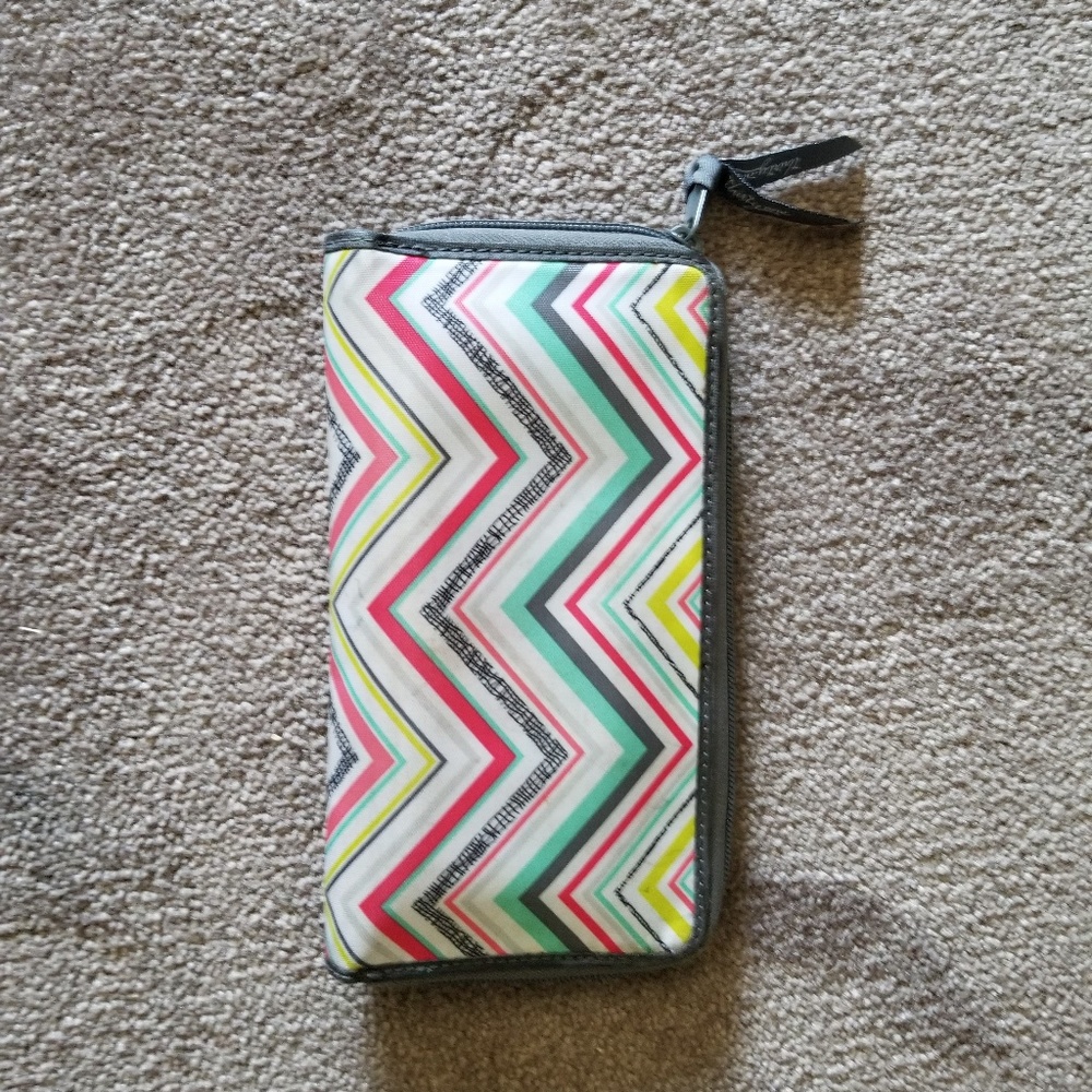 Thirty one coupon clutch